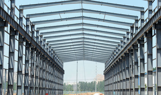 Hot Rolled / Welded H Section Steel Prefabricated Warehouse With 3-20T Crane